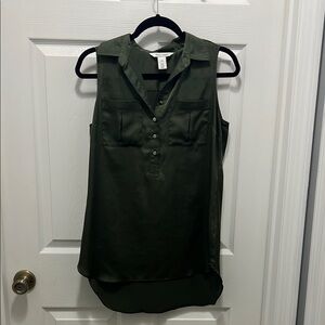 White House Black Market Dark Green Sleeveless Blouse